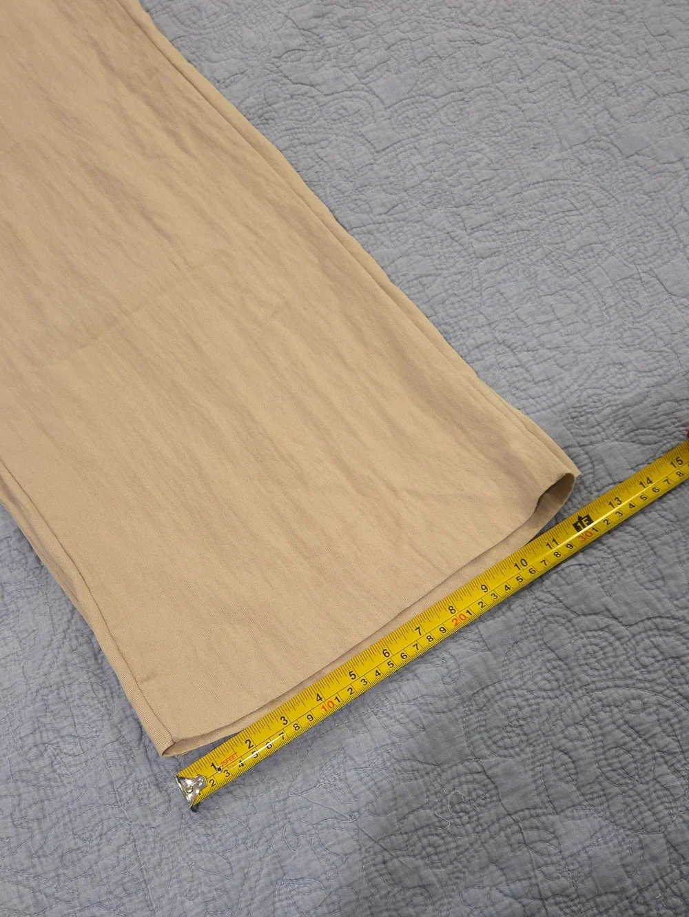 ZARA Pleated Wide-Leg Flowy Trousers in Beige - Size M (Excellent Condition)